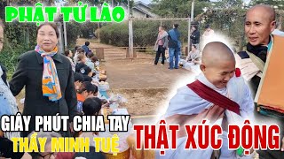 Xúc động Phật tử Lào chia tay SƯ MINH TUỆ