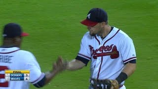 LAD@ATL: J. Johnson gets Ethier to end the game