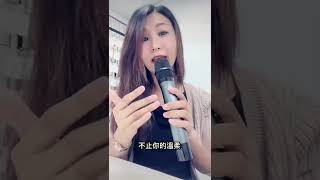 一首歌，一個故事，深入人心。