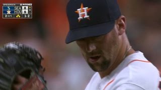 SEA@HOU: Gregerson strikes out Lee to earn the save