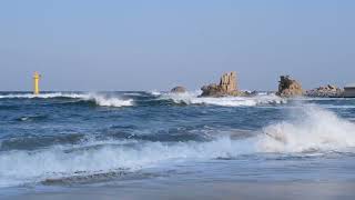 The sound of waves in front of  rocks at a sunrise spot. Relaxing ocean sounds for sleeping ASMR