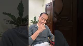 Pak Jokowi react Waktu ku kecil 🎥 IG/Jokowi. #jokowi #jokowidodo #waktukukecil #lagiviral