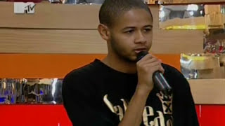 Emicida - Freestyle / E.M.I.C.I.D.A. (adoooro) - Acesso MTV