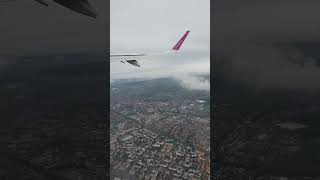 Decolare avion Wizz Air Cluj - Aeroport Cluj pe timp de ploaie