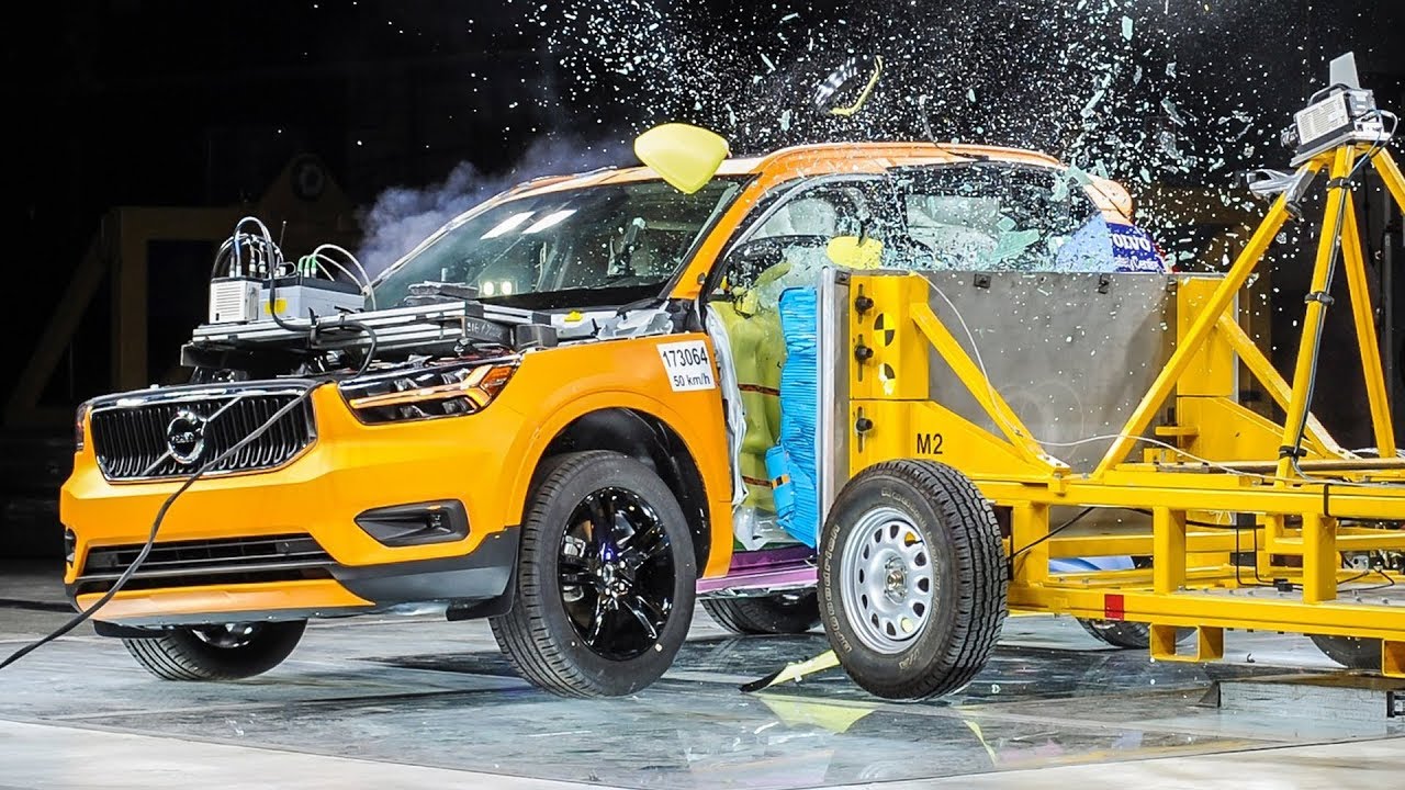 Volvo Xc40 Crash Test Youtube