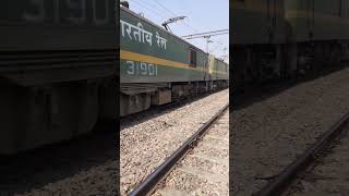 Dual WAG-9 Locomotives | INDIAN RAILWAYS #shorts #youtubeshorts #youtubeshortsvideos