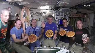 How to make pizza in space?