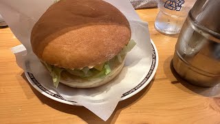 コメダ珈琲店で自慢のドミグラスバーガーを頼んだよ