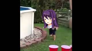 Yuri has a knife (DDLC)