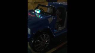 Me dedo car blue new