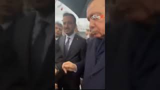 Erdoğan'dan para dağıtırken eline uzanan kişiye: 'Dur, ayıp ayıp!' #Shorts