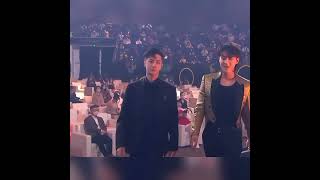 210228 Wang Yibo and Zi Tao in one frame #2020WeiboNightXWangYibo