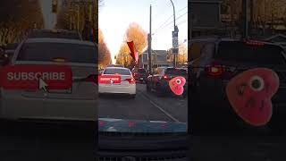 Mysterious Right Turn - Driver's Impatience and Disregard for Road Rules Exposed #highlights #rules