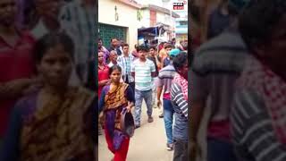 Burdwan এ  হাসপাতালের বাইরে খোলা আকাশের নিচে আশ্রয় প্রসূতিদের #shorts