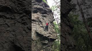 北川の岩場 秋葉大権現 5.12b