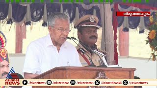 'ജാതീയതയും വർഗീയതയും ആയുധമാക്കുന്നവർക്കെതിരെ നാം ഒറ്റക്കെട്ടായി നിൽക്കണം'; മുഖ്യമന്ത്രി