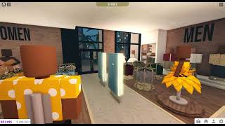 Bloxburg Clothing Store Tour #decals #bloxburg #roblox #berryavenue #clubroblox