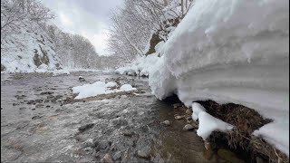 【自然音・睡眠導入用BGM　定山渓雪渓のせせらぎ】　心地よい水の音、ストレスから開放されて心が落ち着く自然の音、環境音、よく眠れる美しい映像と音、ASMR、4K