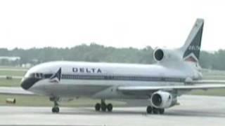 Airsidetv.com - Delta L1011 Action