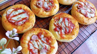 Coba bikin ROTI PIZZA MINI pakai resep ini nggak nyangka hasilnya memuaskan!