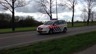 POLITIE \u0026 AMBULANCE 18175 - Motorrijder raakt ten val