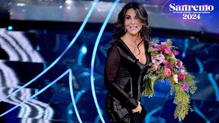 Sanremo 2024 - Il ritorno di Sabrina Ferilli sul palco dell'Ariston