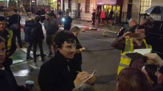 Benedict Cumberbatch signing autographs. 12 June 2016, 23:00 #setlock