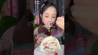 Subscribe me for more✨🍰 #SweetMukbangs #EatingShow #CakeMuks #Subscribe #LikeCommentShare