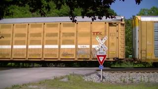 Ex CR SD60I Trails on NS 27V