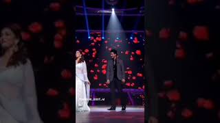 Sharukh khan madhuri Dixit romantic scenes on stage || are re ye kya huaa song status || #short