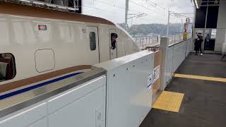 北陸新幹線つるぎ25号敦賀行き　芦原温泉駅発車シーン