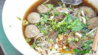 ก๋วยเตี๋ยวลูกชิ้นยักษ์ใหญ่ อยุธยา