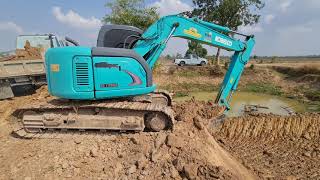 สวยจัด Kobelco sk135sr ทีมงานรถหล่อ Dump Truck Excavator