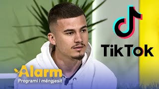 I famshmi i Tik-tok-ut, suksesi pas videove humoristike