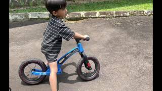 Micro Balance Bike Deluxe