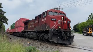 AWESOME P5! CP 9806 intermodal train at Kleinburg (JUN 5, 2024)