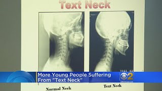 More Teens Suffering From ‘Text Neck’ Pain