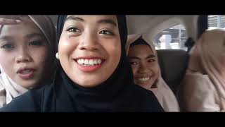 Vlog pertama di acara wisuda kakak.