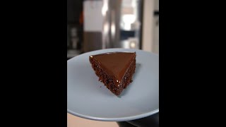 Chocolate Cake made in a PAN! (No oven)