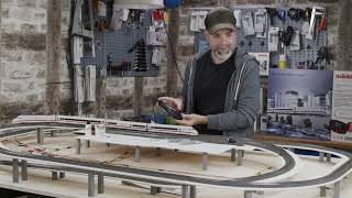 Building a Model Railroad / 09 / Test drive with two locomotives and install figures in the ICE