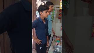 बेवकूफ दुकानदार😂🤣 #shorts #funny #shopkeeper #comedy #viral #ytshorts #gwarlondeofficial