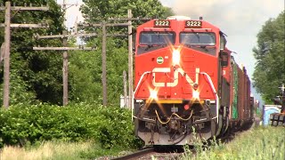 Ground \u0026 Aerial Views! CN 100 Tier 4 Gevo 3222 Leads Manifest Train CN 403 thru Montmagny, Quebec