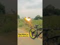 साईकिल के साइलेंसर में फटाके फोड़े shorts cycle crackers silencer