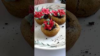 Poinsettia Christmas Cookie Cups #poinsettia #christmascookies #holidaybaking  #christmas