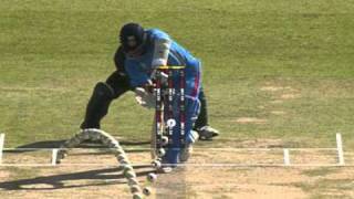 Sachin Tendulkar's controversial LBW (Pak Vs Ind Semi-Final).wmv