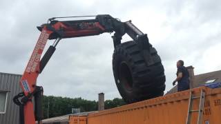 Unloading of 45/65-45 Yokohama Y524 OTR tires