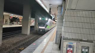 1221次EMU900型區間車台北鳴笛離站