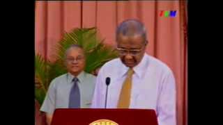 Maumoon and Presidential Commission meets media - 29/12/2003