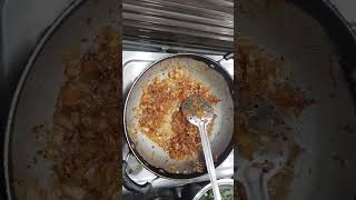 अशा प्रकारे बनवा मेथीची भाजी 😋||सगळे आवडीने खातील||#lasunimethi||#viralshort