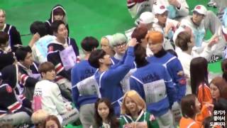 FANCAM 160118 Jungkook Tie V's Hair @ MBC ISAC 2016